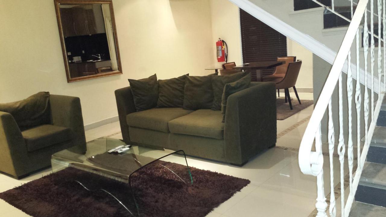 วิลลา แองเจเลีย โฮเต็ล Hotel Ikoyi ภายนอก รูปภาพ