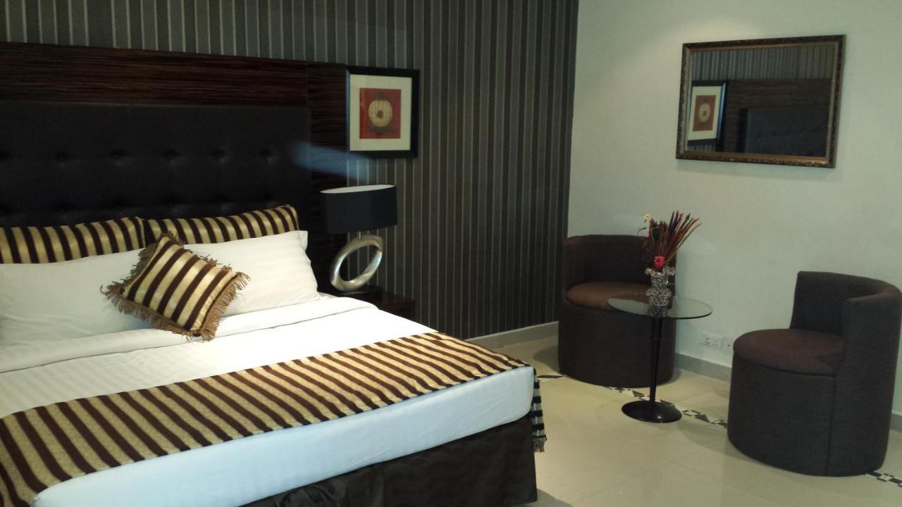 วิลลา แองเจเลีย โฮเต็ล Hotel Ikoyi ภายนอก รูปภาพ