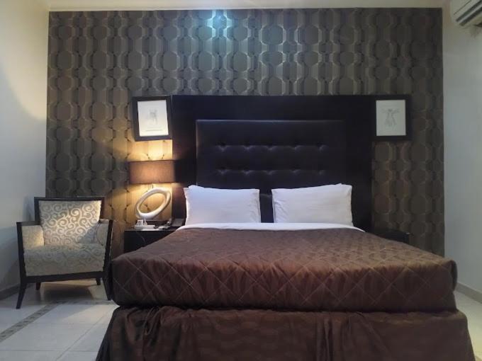 วิลลา แองเจเลีย โฮเต็ล Hotel Ikoyi ภายนอก รูปภาพ
