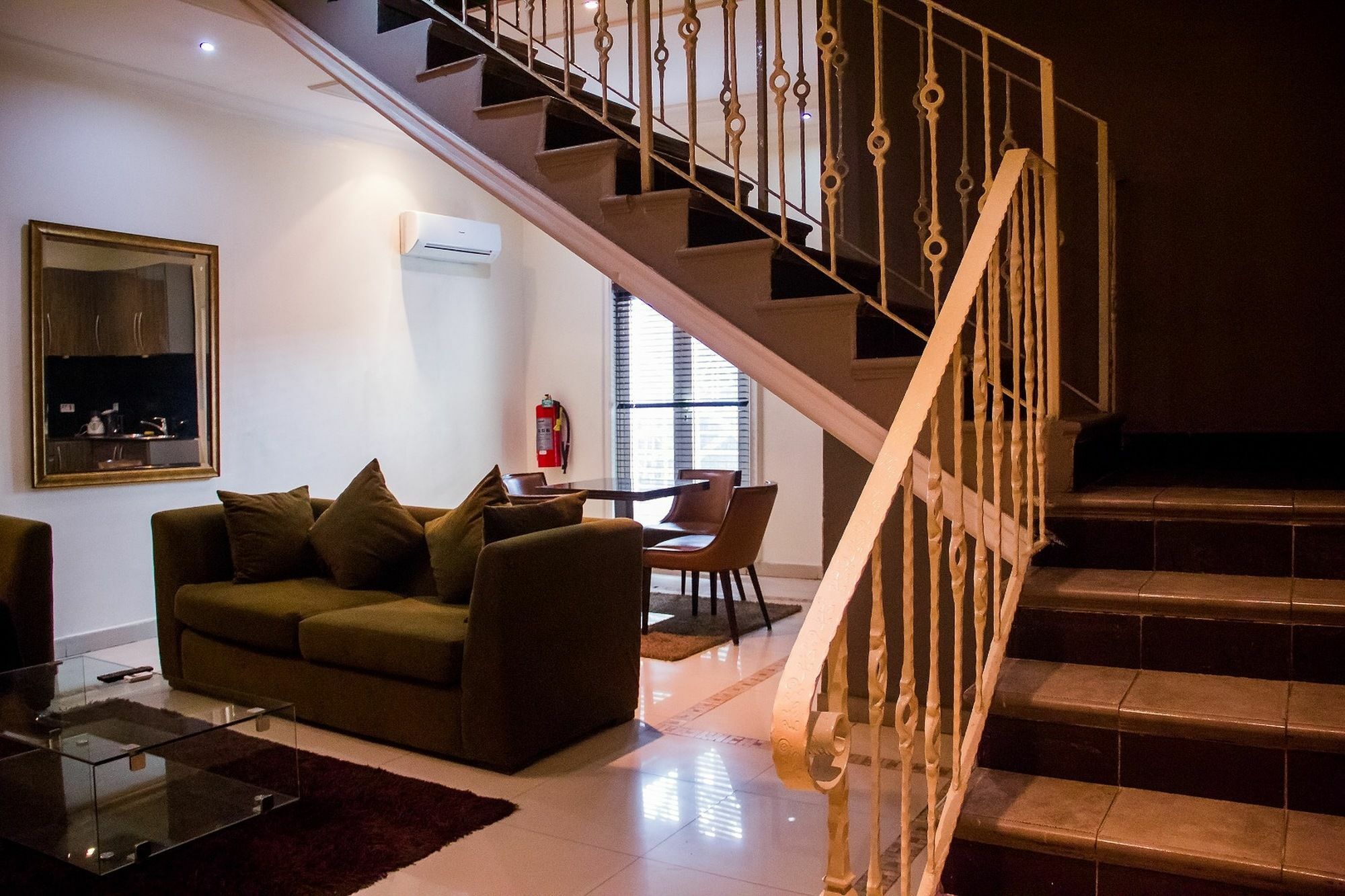 วิลลา แองเจเลีย โฮเต็ล Hotel Ikoyi ภายนอก รูปภาพ